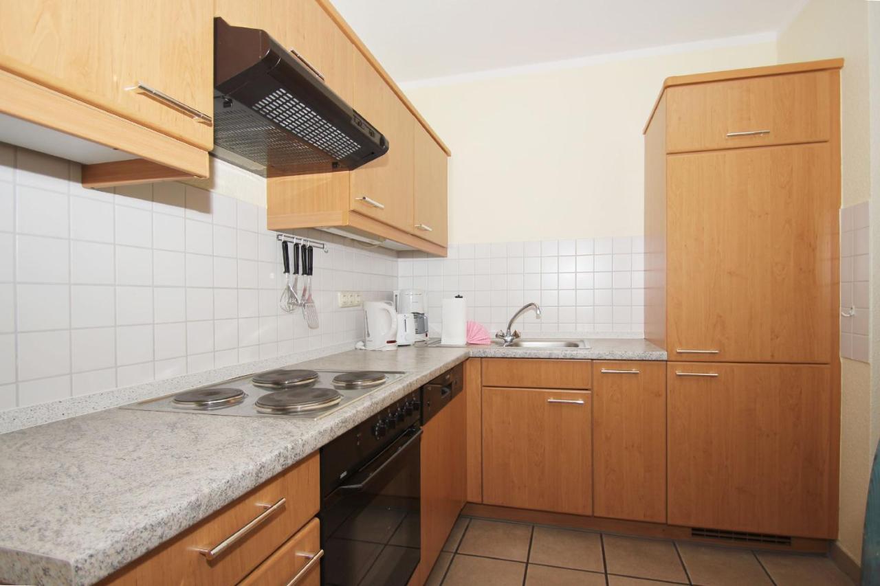 Balkon, Gratis Nutzung Vom Ahoi Erlebnisbad Und Sauna In Sellin - Villa Karola Fewo 09 Goehren  Luaran gambar